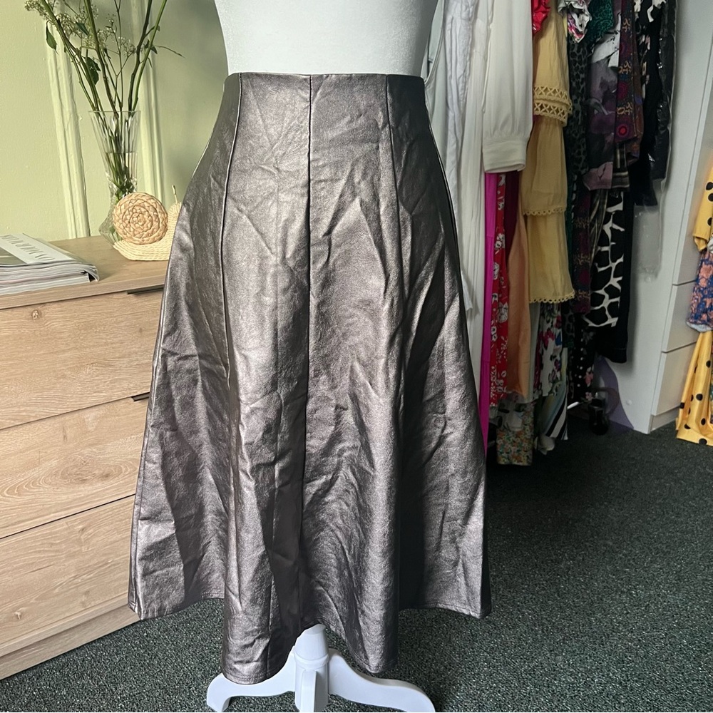 JAPPAREL Metallic Bronze Copper A-Line Pleated Modest Knee-Length Midi Skirt S